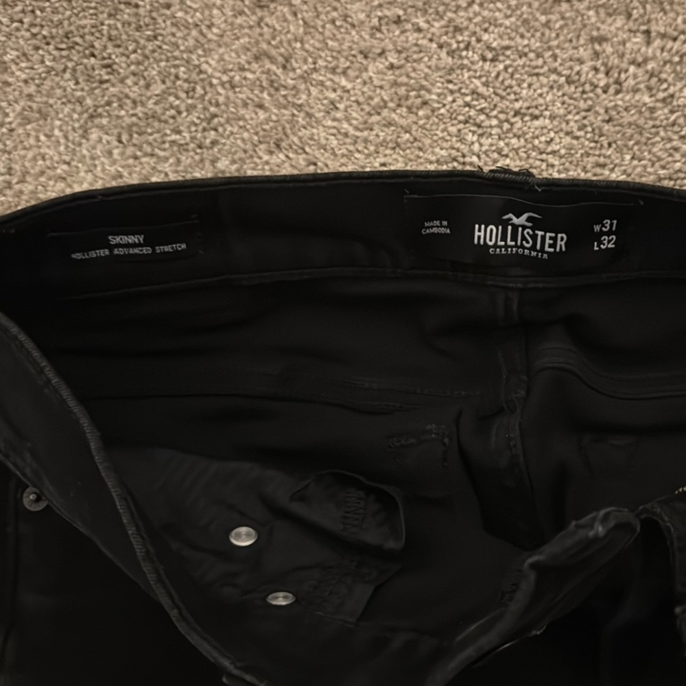 Hollister Jet Black Skinny Jeans - Picture 2 of 2